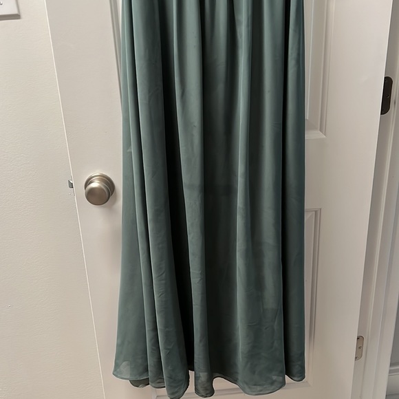 Eucalyptus Lily Chiffon dress size 4 but altered to fit sizes 4-6! - Picture 2 of 8